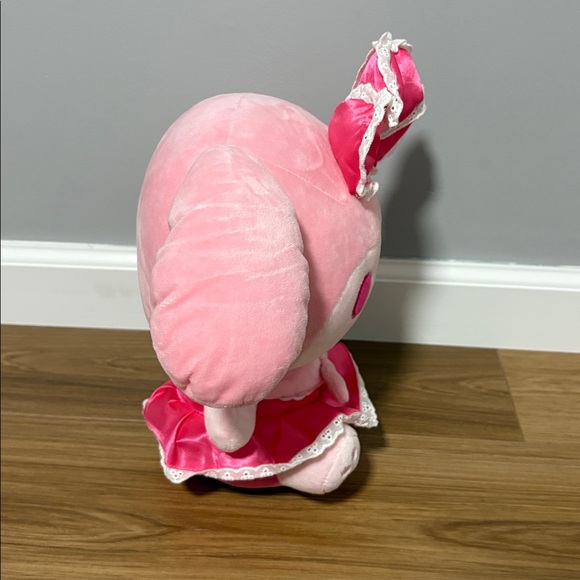 ♡ My Melody pink plushie! ૮꒰ ˶• ༝ •˶꒱ა ♡ - Picture 5 of 9